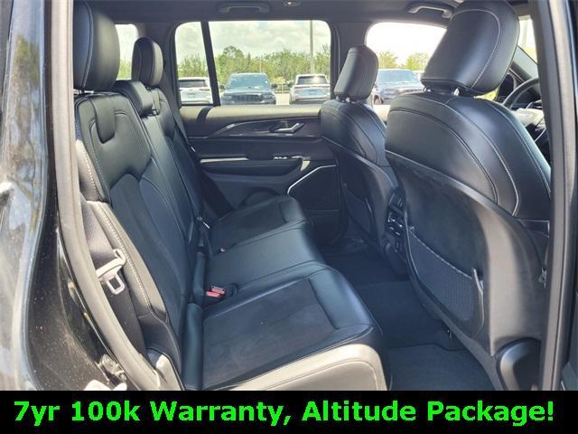used 2022 Jeep Grand Cherokee car, priced at $31,555