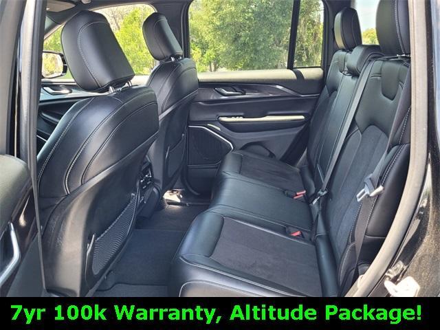 used 2022 Jeep Grand Cherokee car, priced at $31,555