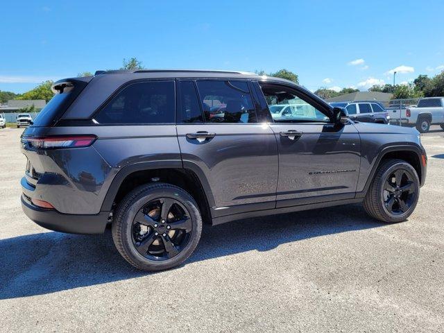 new 2024 Jeep Grand Cherokee car, priced at $44,569