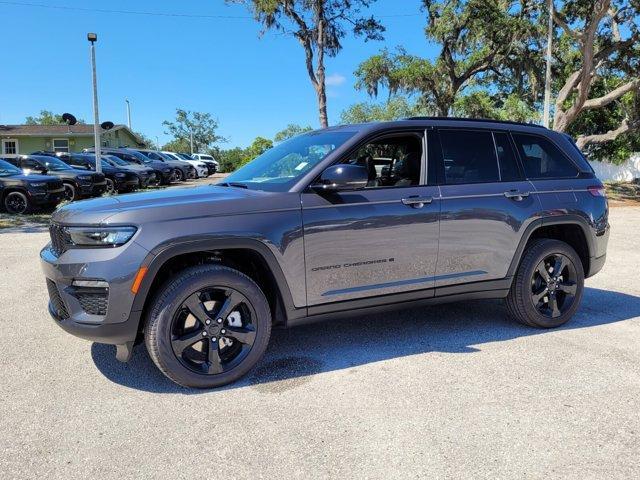 new 2024 Jeep Grand Cherokee car, priced at $44,569