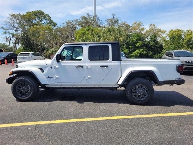 new 2024 Jeep Gladiator car, priced at $37,821