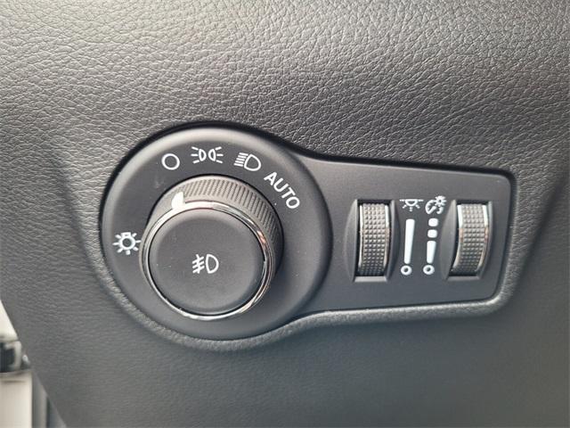 new 2025 Jeep Compass car, priced at $29,888