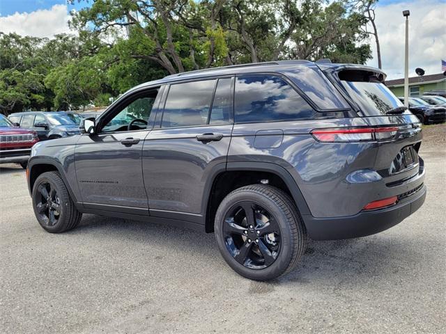 new 2024 Jeep Grand Cherokee car, priced at $44,569