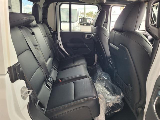 new 2025 Jeep Gladiator car, priced at $39,283