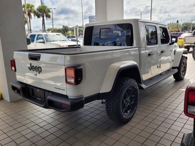 new 2025 Jeep Gladiator car, priced at $39,483