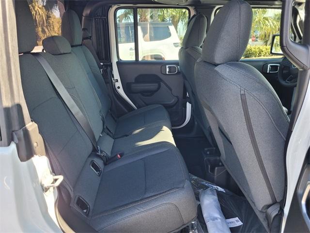 new 2025 Jeep Gladiator car, priced at $34,597