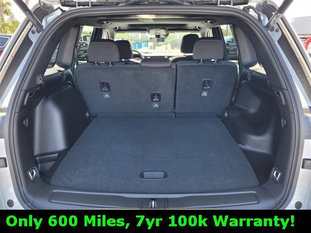 used 2025 Jeep Grand Cherokee car, priced at $36,500