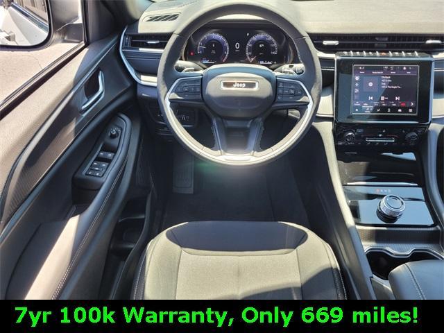 used 2025 Jeep Grand Cherokee car, priced at $39,488