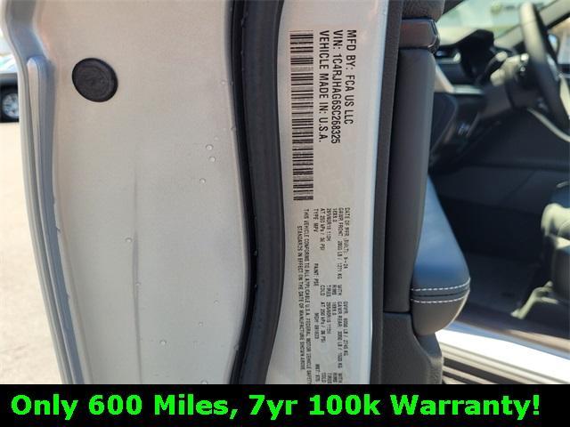 used 2025 Jeep Grand Cherokee car, priced at $36,500
