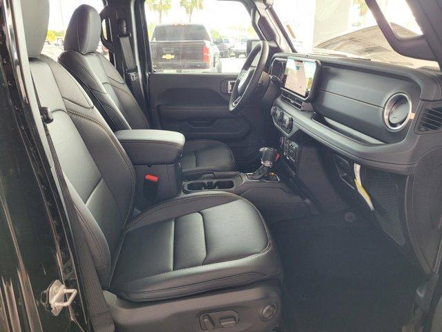 new 2025 Jeep Gladiator car, priced at $39,851