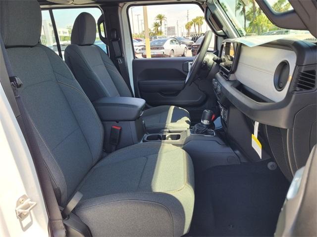 new 2025 Jeep Gladiator car, priced at $36,997
