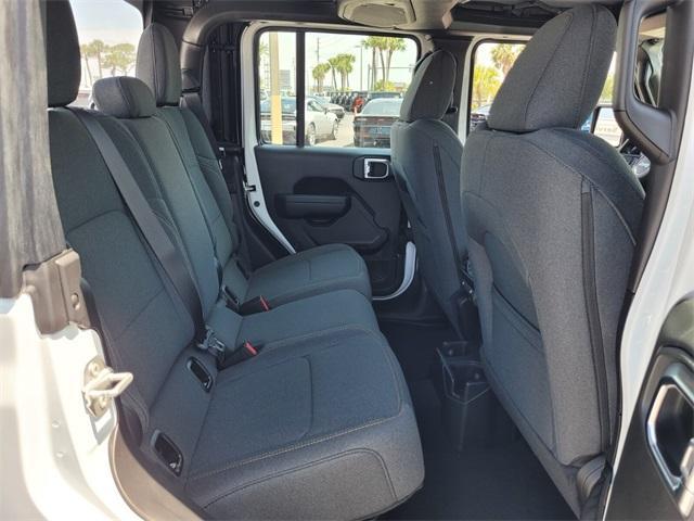 new 2025 Jeep Gladiator car, priced at $36,997