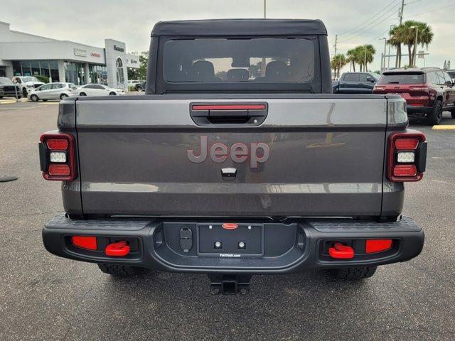 new 2025 Jeep Gladiator car, priced at $44,900