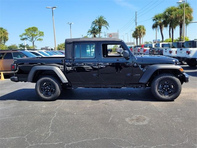 new 2025 Jeep Gladiator car, priced at $34,601