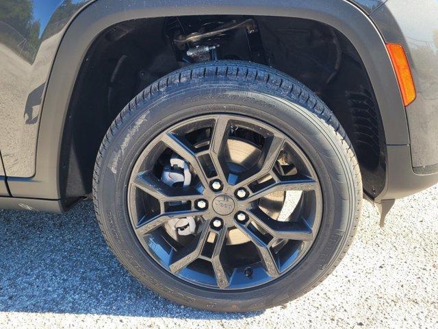 new 2025 Jeep Grand Cherokee L car, priced at $43,812