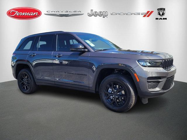 new 2025 Jeep Grand Cherokee car, priced at $35,997