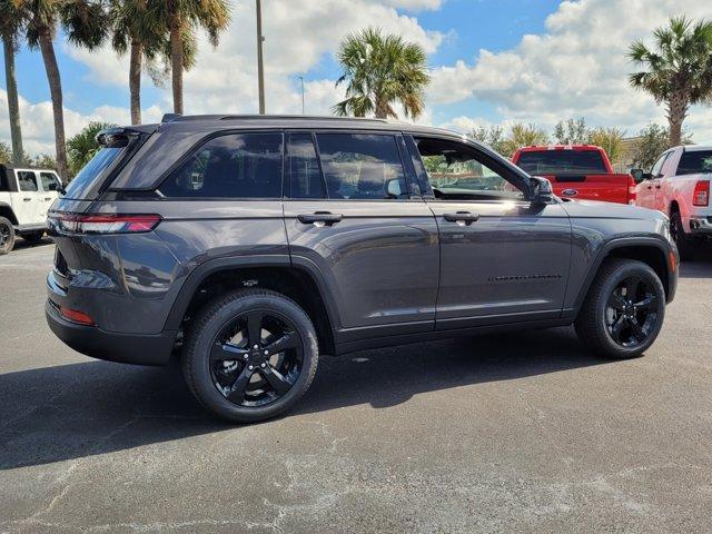 new 2025 Jeep Grand Cherokee car, priced at $46,270