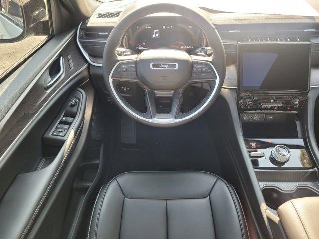 new 2025 Jeep Grand Cherokee L car, priced at $44,304