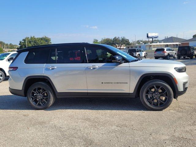 new 2025 Jeep Grand Cherokee L car, priced at $44,304