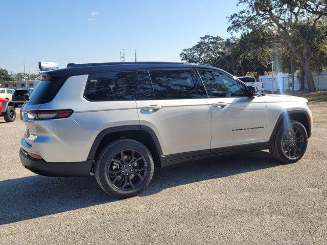 new 2025 Jeep Grand Cherokee L car, priced at $44,304