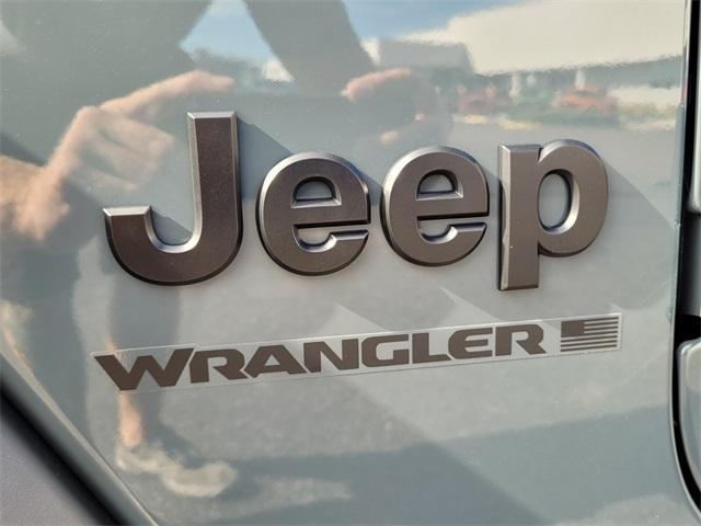 new 2025 Jeep Wrangler car, priced at $37,990