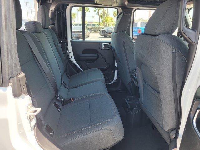 new 2025 Jeep Gladiator car, priced at $33,734