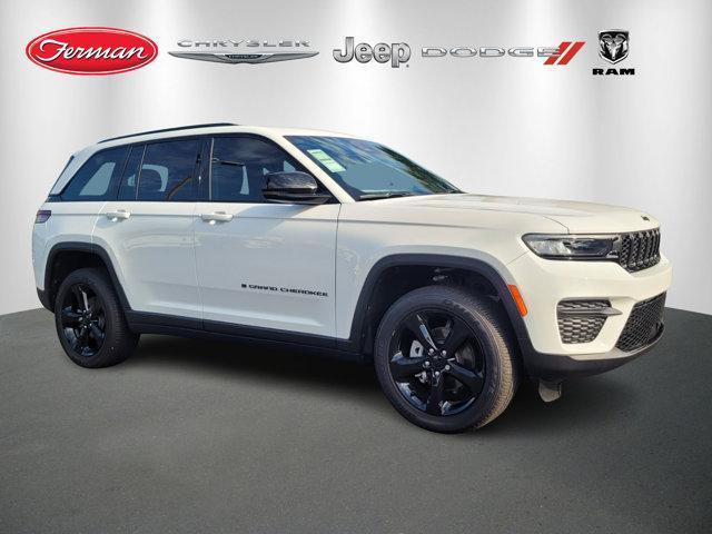 new 2025 Jeep Grand Cherokee car, priced at $36,576
