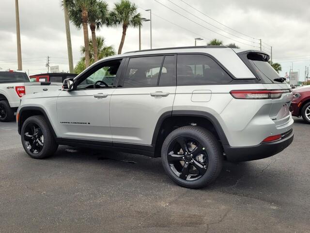 new 2025 Jeep Grand Cherokee car, priced at $44,557