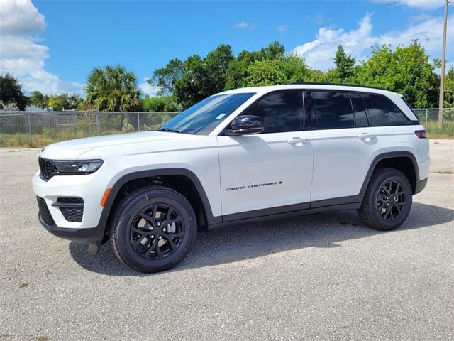 new 2025 Jeep Grand Cherokee car, priced at $35,760