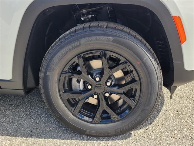 new 2025 Jeep Grand Cherokee car, priced at $35,760