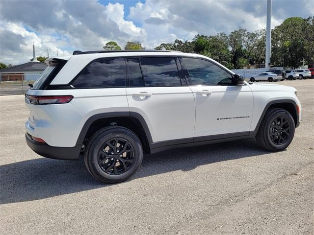 new 2025 Jeep Grand Cherokee car, priced at $35,760
