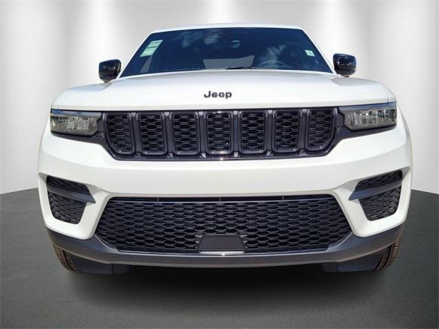 new 2025 Jeep Grand Cherokee car, priced at $35,760
