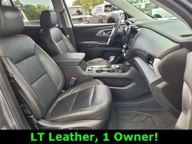 used 2021 Chevrolet Traverse car, priced at $25,555