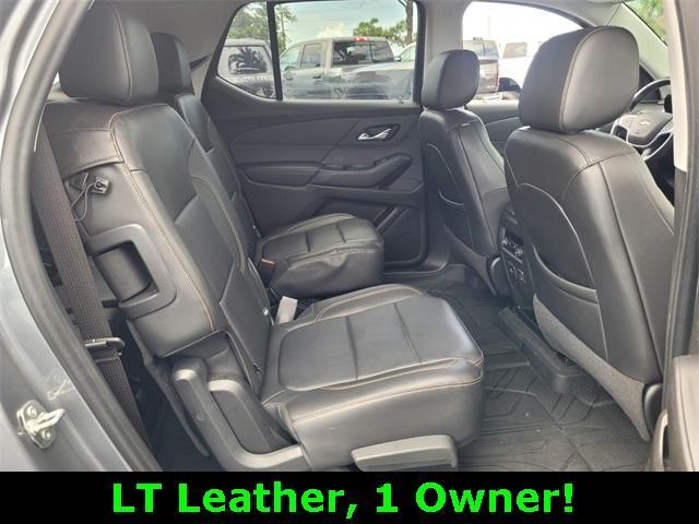 used 2021 Chevrolet Traverse car, priced at $25,555