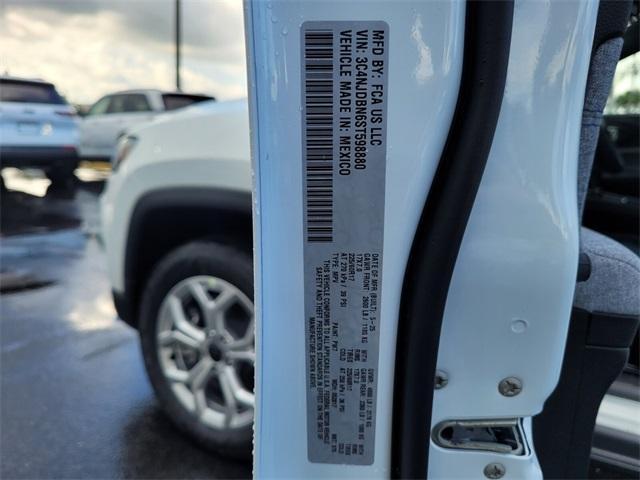 new 2025 Jeep Compass car, priced at $24,997