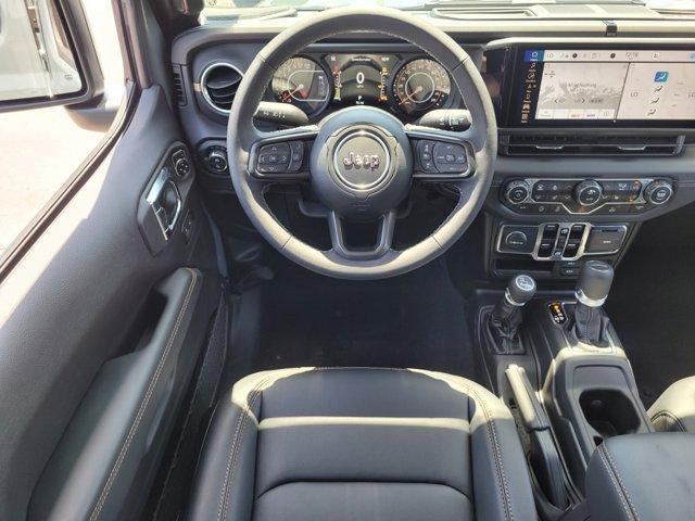 new 2025 Jeep Gladiator car, priced at $42,969