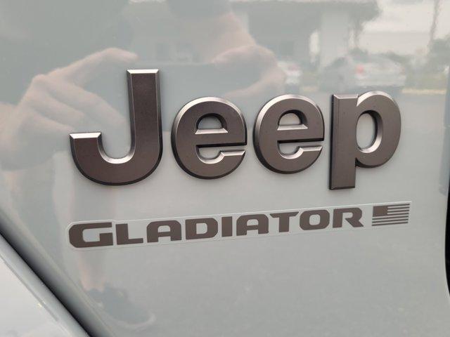 new 2025 Jeep Gladiator car, priced at $45,997