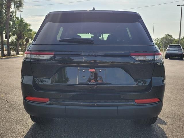 new 2025 Jeep Grand Cherokee car, priced at $43,457