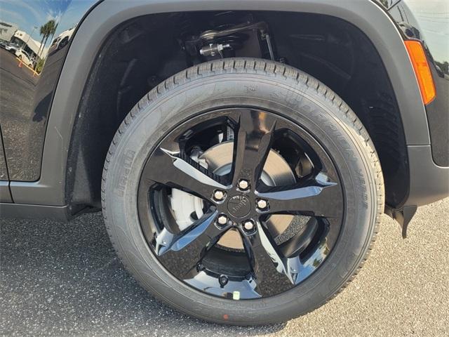 new 2025 Jeep Grand Cherokee car, priced at $43,457