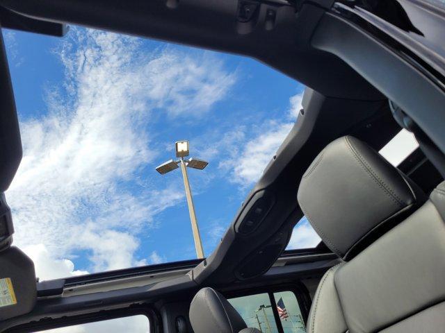 new 2025 Jeep Wrangler car, priced at $55,742