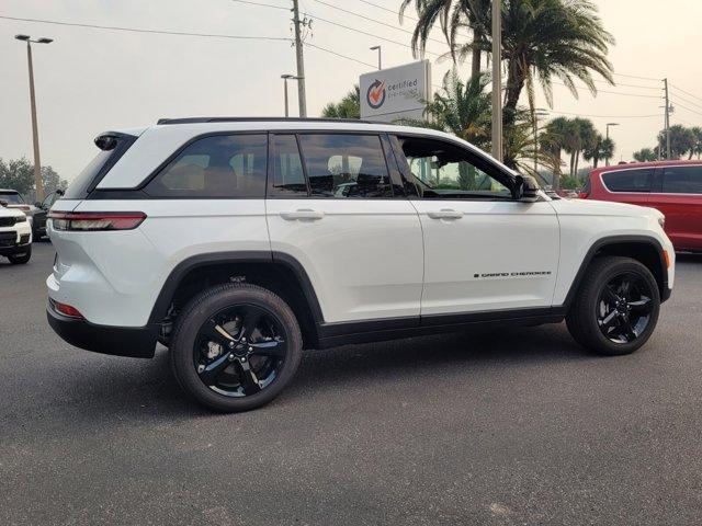 new 2025 Jeep Grand Cherokee car, priced at $40,500