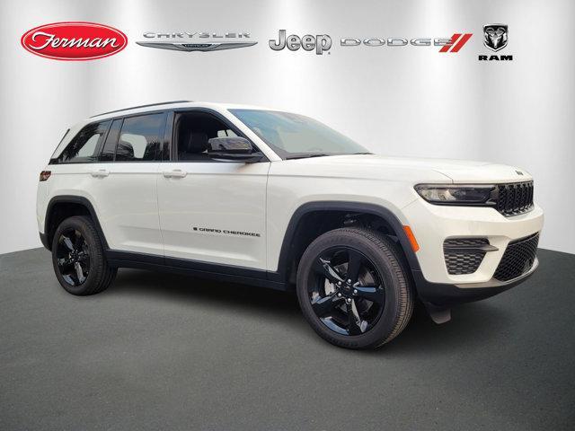 new 2025 Jeep Grand Cherokee car, priced at $40,500