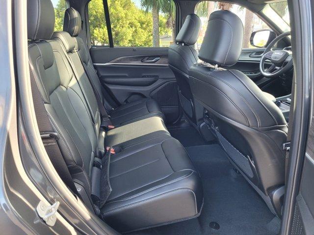 new 2025 Jeep Grand Cherokee car, priced at $44,831