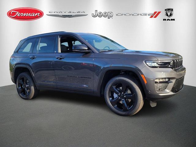 new 2025 Jeep Grand Cherokee car, priced at $44,831