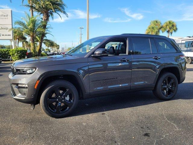 new 2025 Jeep Grand Cherokee car, priced at $44,831