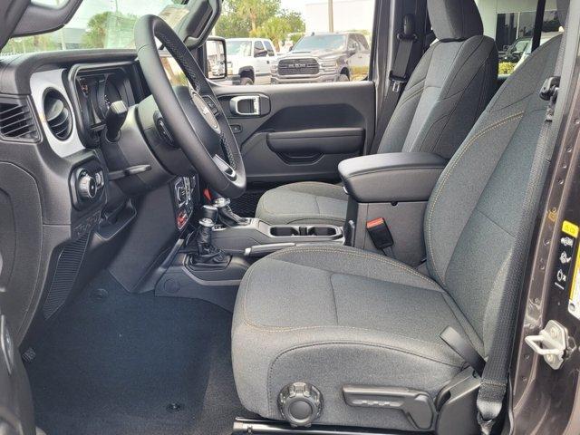 new 2025 Jeep Wrangler car, priced at $47,997
