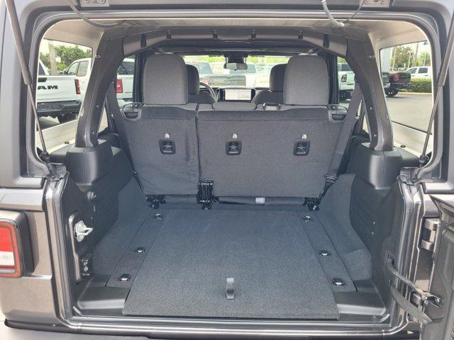 new 2025 Jeep Wrangler car, priced at $47,997
