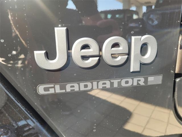 new 2025 Jeep Gladiator car, priced at $43,997