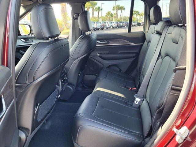 new 2025 Jeep Grand Cherokee car, priced at $38,554