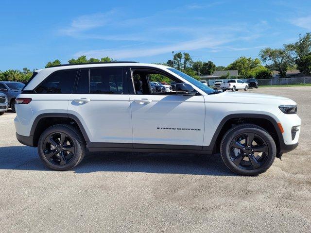 new 2024 Jeep Grand Cherokee car, priced at $44,051